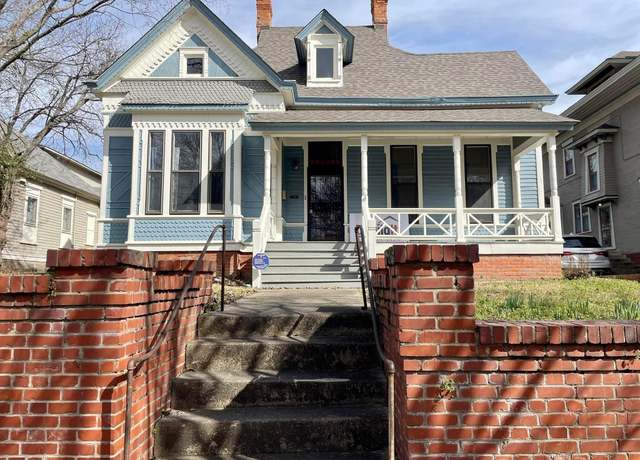 Property at 2107 Broadway St, Little Rock, AR 72116, 3 beds, 1.5 baths