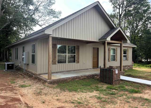 Property at 308 N Arch St, Sheridan, AR 72150, 2 beds, 2 baths