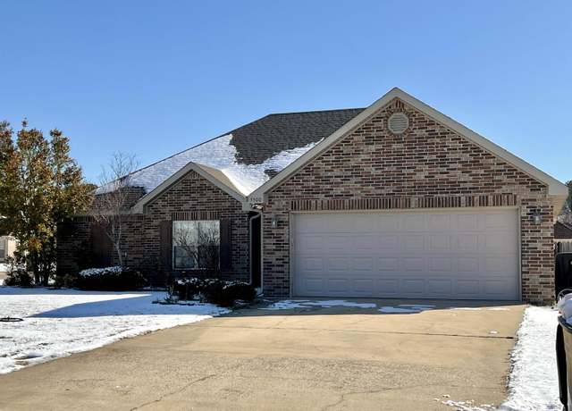 Property at 5500 Camden Ln, Jonesboro, AR 72404, 3 beds, 2 baths