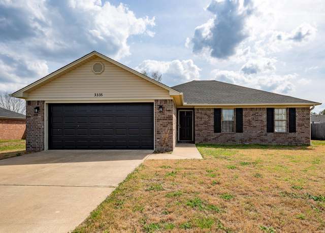 Property at 3335 Appomatox Dr, Conway, AR 72032, 3 beds, 2 baths