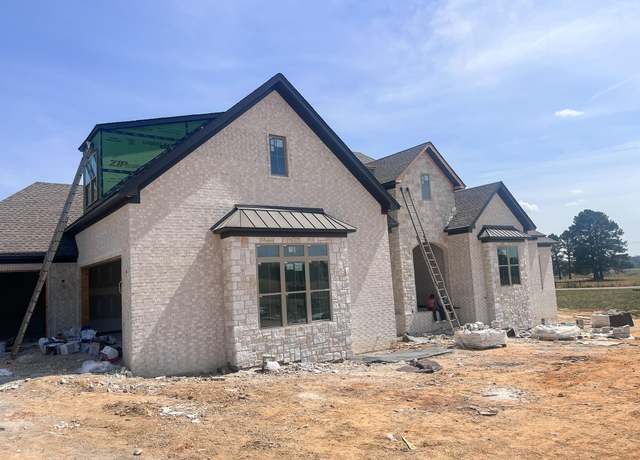 Property at 12 Highland Dr, Greenbrier, AR 72058, 5 beds, 4.5 baths