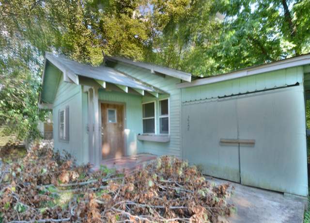 Property at 428 Trivista Left, Hot Springs, AR 71901, 3 beds, 2 baths