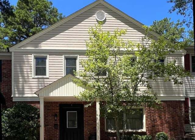 Property at 3 Kingsbridge Way, Little Rock, AR 72212, 2 beds, 2.5 baths