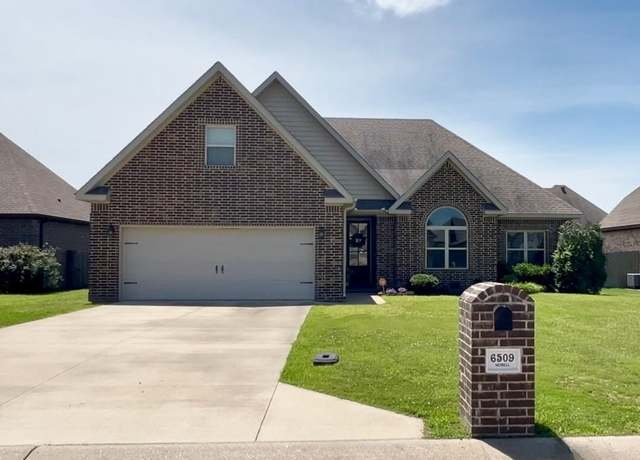 Property at 6509 Merrell Dr, Jonesboro, AR 72404, 5 beds, 2 baths