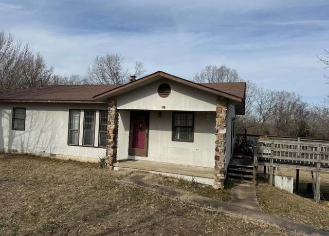 Property at 187 Arnhart St, Ash Flat, AR 72513, 2 beds, 1 bath