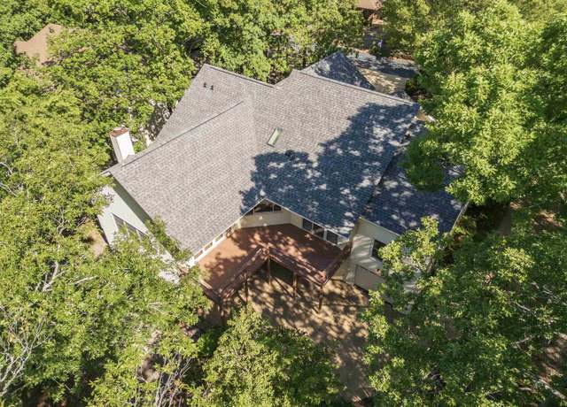 Property at 29 Barcelona Way, Hot Springs Village, AR, 4 beds, 3 baths