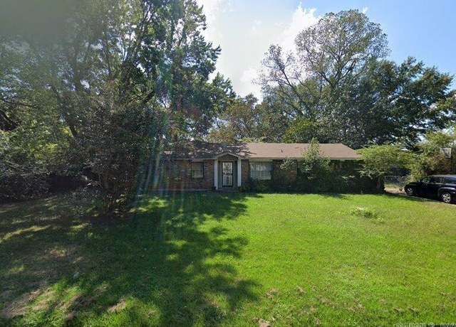 Property at 3106 S Taft St, Pine Bluff, AR 71603, 4 beds, 2 baths