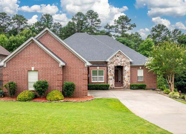 Property at 28 Bronte Ct, Little Rock, AR 72223, 5 beds, 3 baths