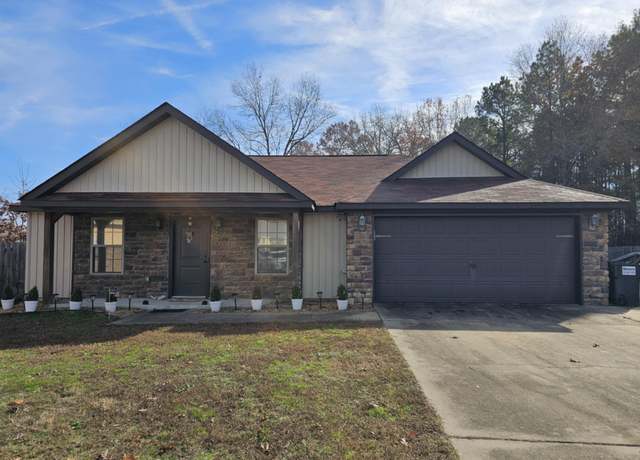 Property at 513 Saint Charles Ct, Haskell, AR 72015, 3 beds, 2 baths