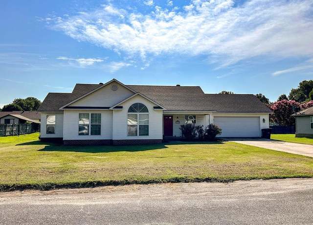 Property at 104 Janis Dr, Brookland, AR 72417, 3 beds, 2 baths