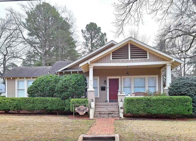 Property at 162 E College Ave, Monticello, AR 71655, 4 beds, 2 baths