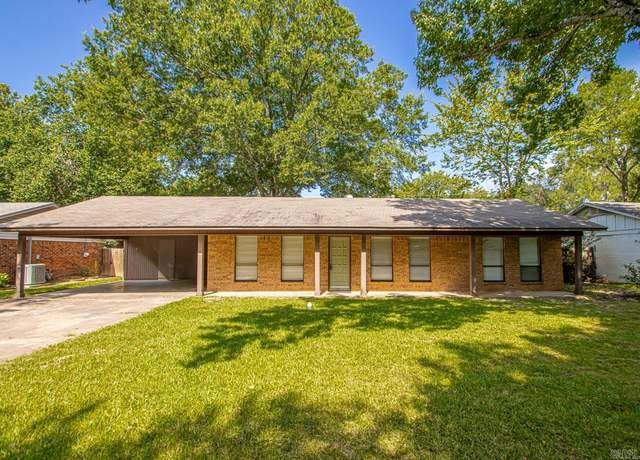 Property at 2107 West St, Conway, AR 72032, 3 beds, 2 baths