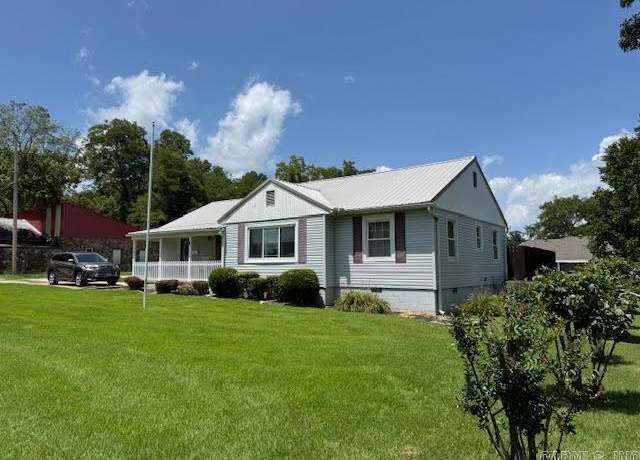 Property at 1108 Wilson Dr, Pocahontas, AR 72455, 3 beds, 1.5 baths