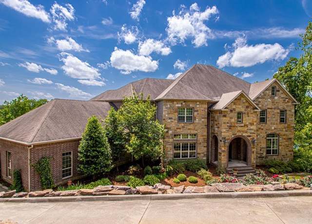 Property at 10 Lakewood Park Dr, North Little Rock, AR 72116, 5 beds, 5.5 baths