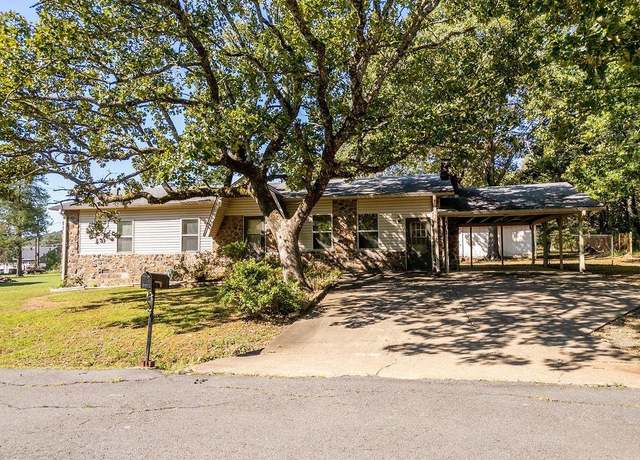 Property at 191 Cedar Crest Dr, Clinton, AR 72031, 3 beds, 2 baths