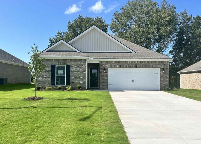 Property at 728 Edgemont Cir, Jonesboro, AR 72405, 3 beds, 2 baths