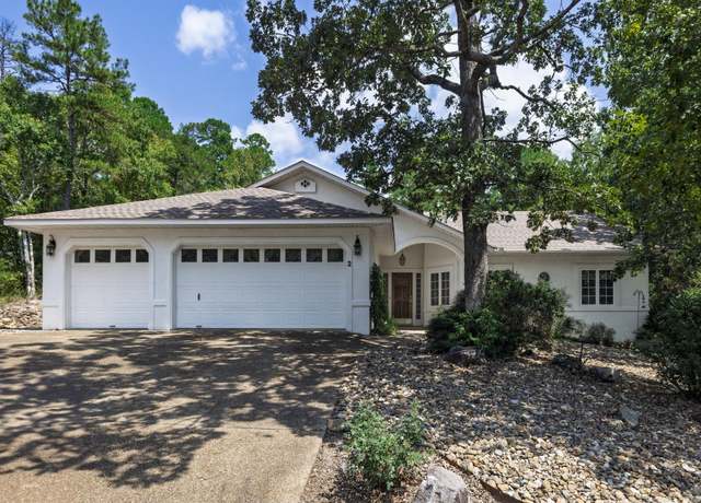 Property at 2 Dominar Pl, Hot Springs Village, AR 71909, 3 beds, 2 baths