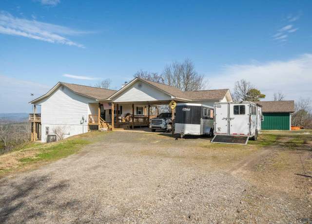 Property at 105 Pinnacle Ct, Hot Springs, AR, 3 beds, 2.5 baths