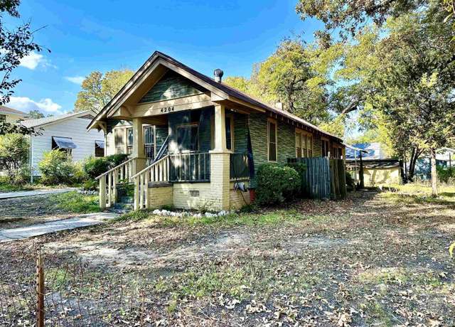 Property at 4204 W 23 St, Little Rock, AR 72204, 3 beds, 2 baths