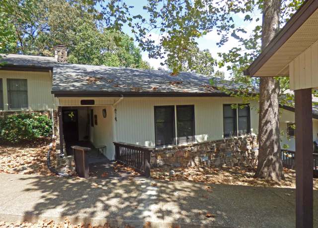 Property at 2 Eufaula Trl, Cherokee Village, AR 72529, 3 beds, 2 baths