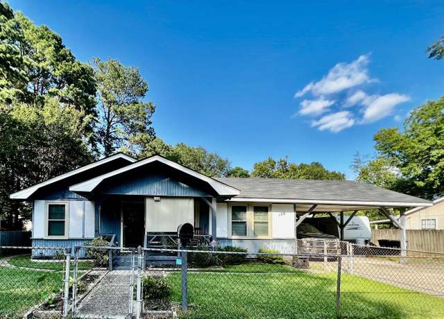 Property at 156 Pike Ave, Jacksonville, AR 72076, 4 beds, 2.5 baths