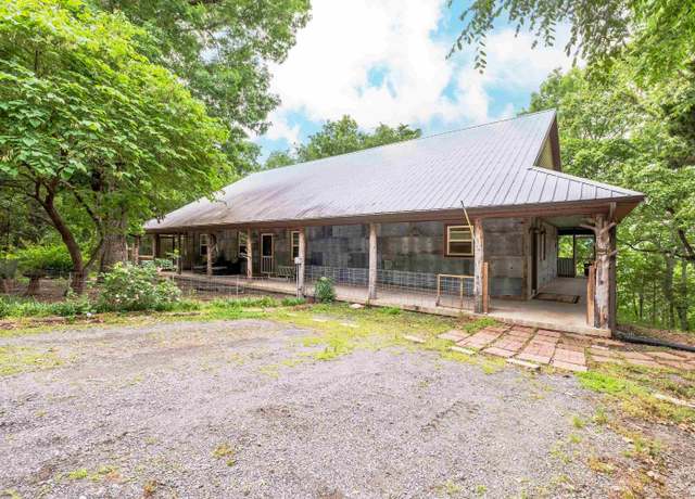 Property at 113 Laura Ln, Searcy, AR 72143, 4 beds, 3 baths