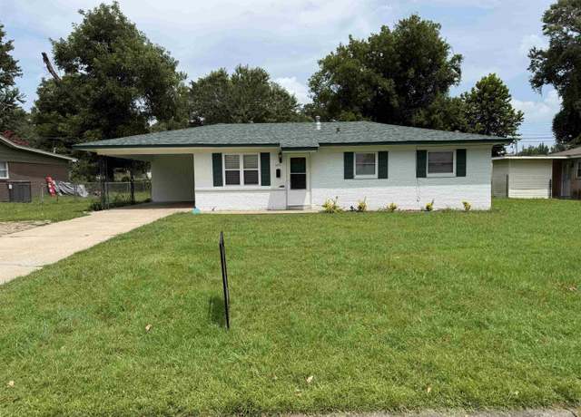 Property at 405 Warren St, Jacksonville, AR, 3 beds, 1 bath