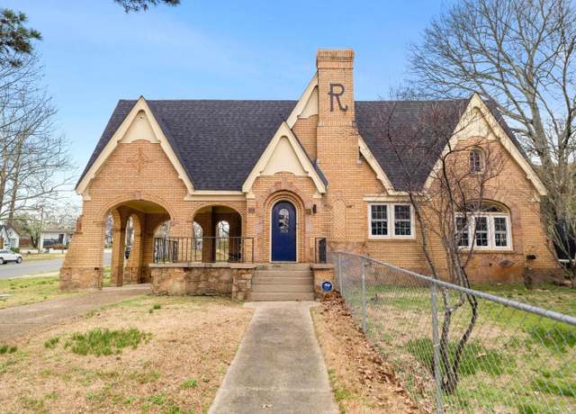 Property at 1020 Prospect Ave, Hot Springs, AR 71901, 5 beds, 4 baths