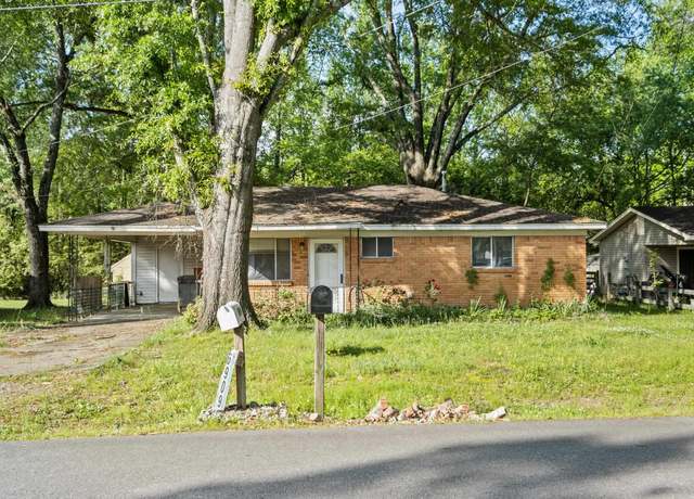 Property at 6909 Gibson Rd, Jacksonville, AR 72076, 2 beds, 1 bath