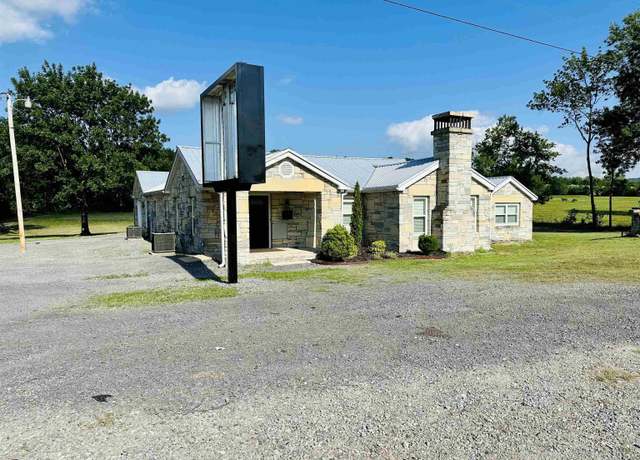 Property at 3764 Hwy. 65 S, Leslie, AR 72645, 1.5 baths
