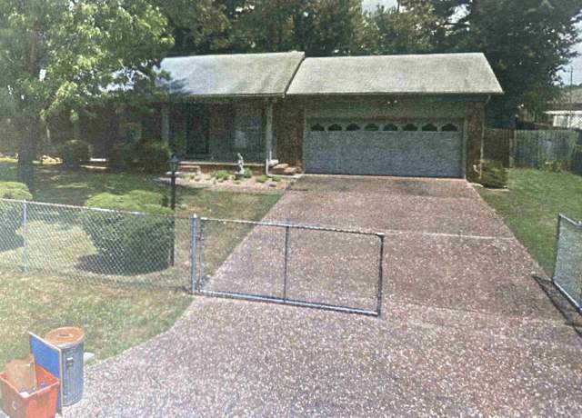 Property at 21 Pleasant St, Cabot, AR 72023, 3 beds, 2 baths