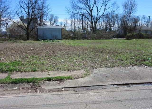Property at 824 E 14th St, North Little Rock, AR