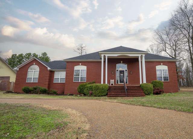 Property at 146 White Eagle, Hot Springs, AR 71913, 3 beds, 2 baths