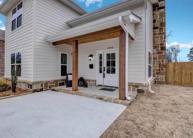 Property at 2002 Weems St, Conway, AR 72034, 3 beds, 2.5 baths