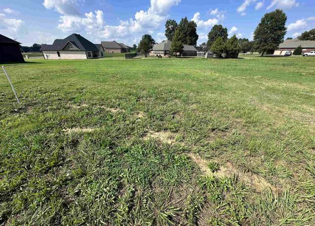 Property at 2909 Dickinson Dr, Paragould, AR 72450