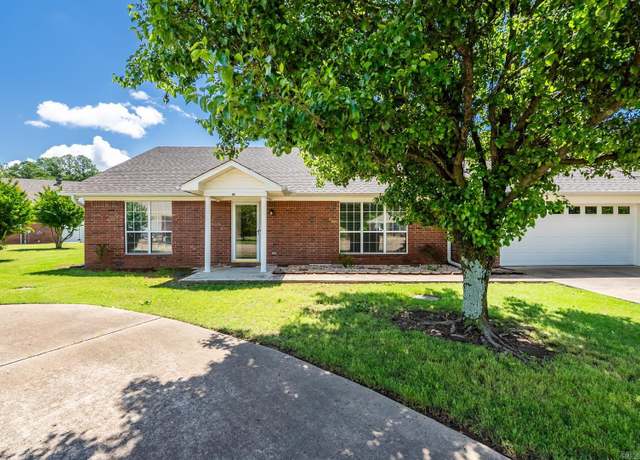 Property at 1005 S German Ln #86, Conway, AR 72034, 3 beds, 2 baths
