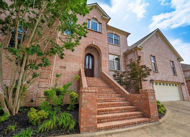 Property at 22 Jacob Pl, Little Rock, AR 72211, 4 beds, 3.5 baths