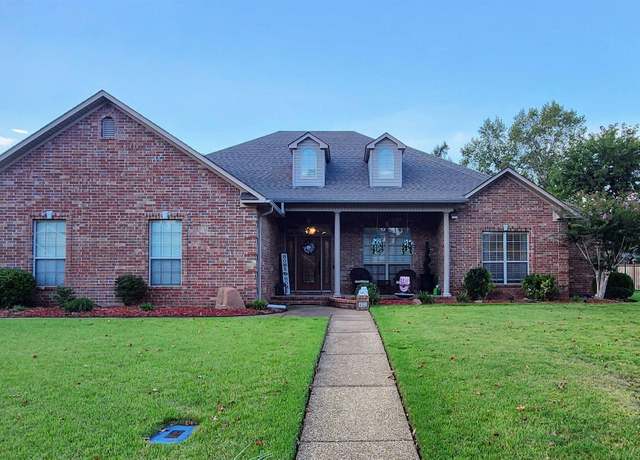 Property at 4320 Tree House, Conway, AR 72034, 3 beds, 3 baths