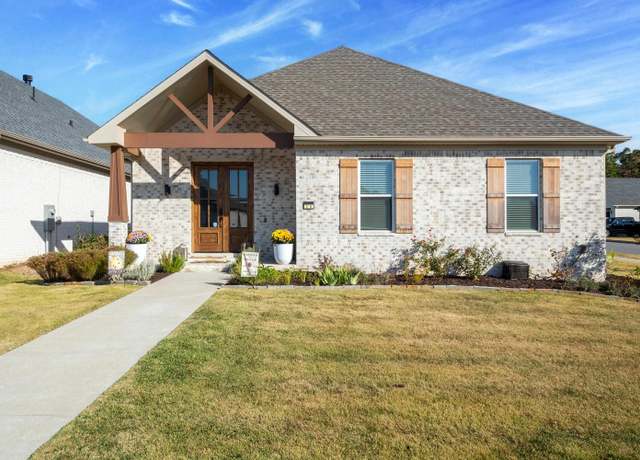 Property at 200 Copper Way, Little Rock, AR 72223, 3 beds, 2 baths