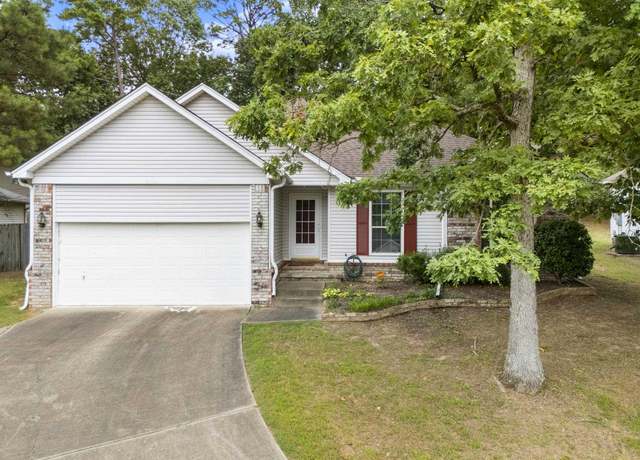 Property at 1707 Point West Dr, Little Rock, AR 72211, 3 beds, 2 baths