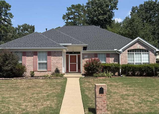 Property at 12910 Misty Creek Dr, Little Rock, AR 72211, 3 beds, 2 baths