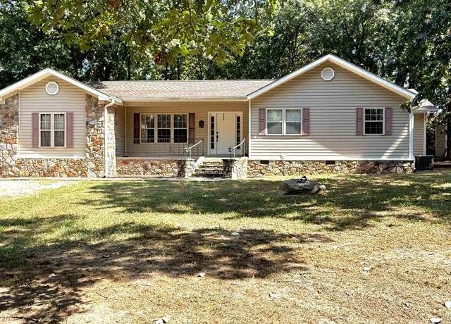 Property at 1308 Chimney Rock St, Mountain View, AR 72560, 3 beds, 2 baths