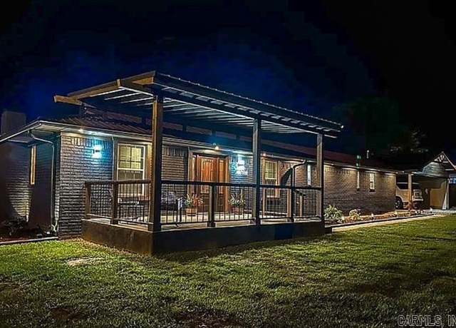 Property at 1602 Miller Ave, Mena, AR 71953, 3 beds, 2 baths
