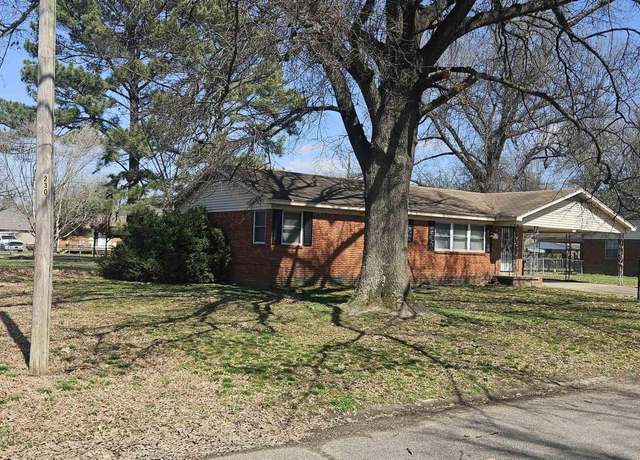 Property at 232 Evelyn Ave, Wynne, AR 72396, 3 beds, 2 baths