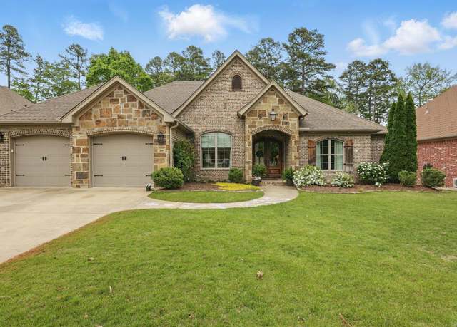 Property at 209 Miramar Blvd, Little Rock, AR 72223, 4 beds, 3.5 baths