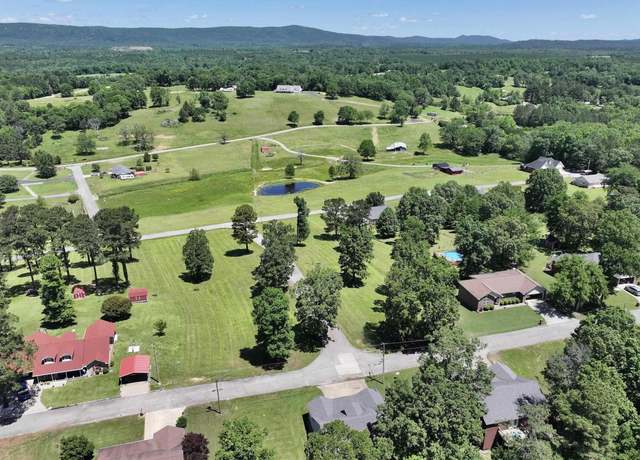 Property at 239 Perry St, Glenwood, AR 71943, 4 beds, 3 baths