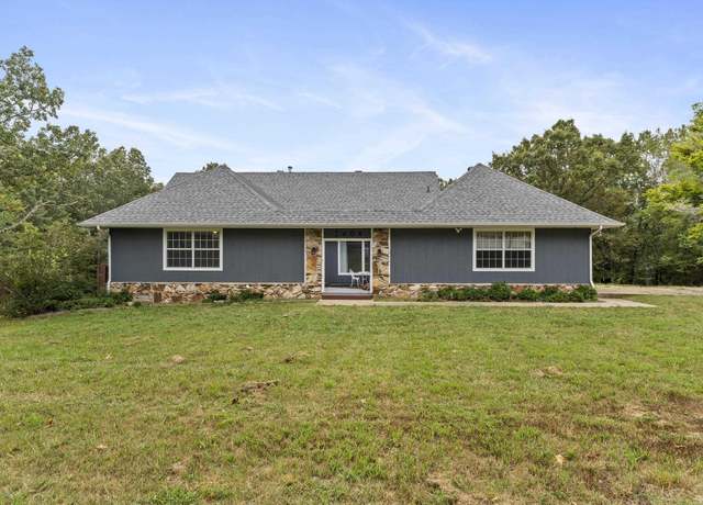 Property at 2404 Russell Ln, Mountain Home, AR 72653, 5 beds, 2.5 baths