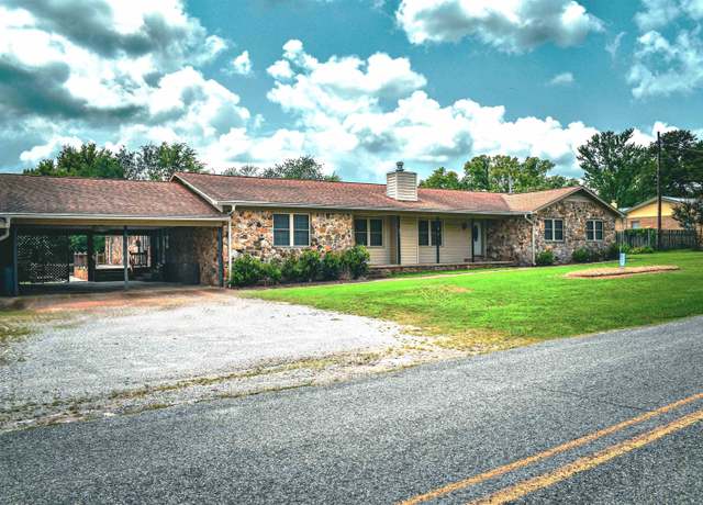 Property at 1112 Maple Dr, Mountain View, AR 72560, 4 beds, 3 baths