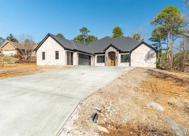 Property at 5 Brilliante Cir, Hot Springs Village, AR 71909, 3 beds, 2.5 baths