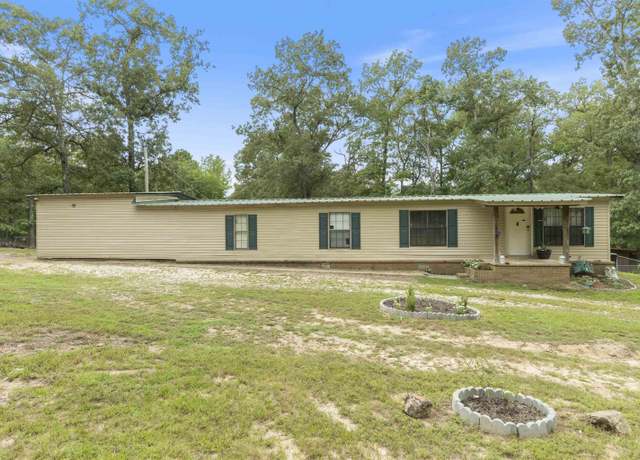 Property at 318 Red Oak St, Malvern, AR 72104, 3 beds, 1 bath